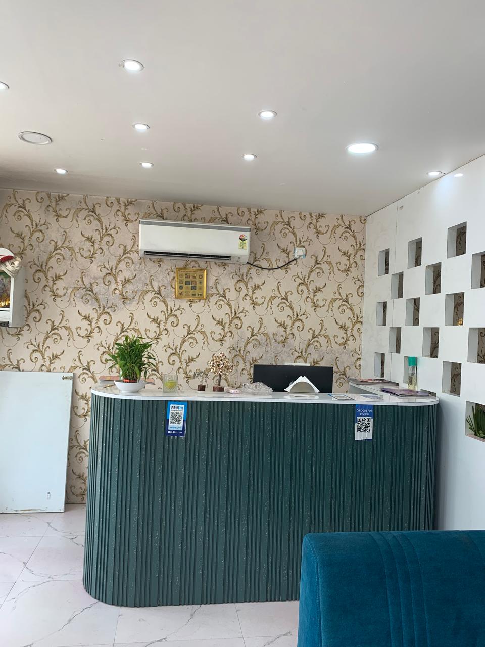Ultimate Salon Lighting & Finish